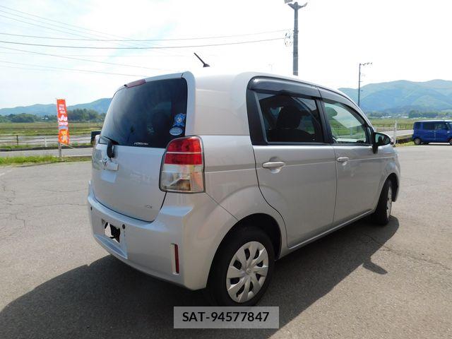 Toyota SPADE 2013-05 7060834-2