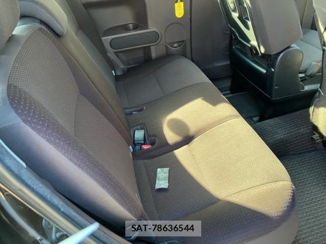 Toyota SPADE 2013-08 7225494-14