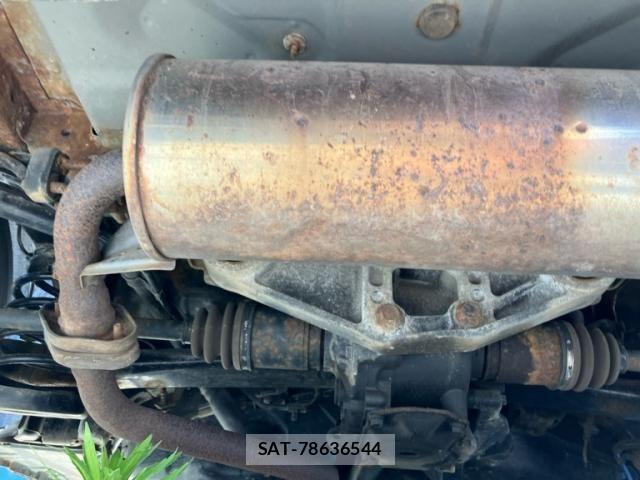 Toyota SPADE 2013-08 7225494-17