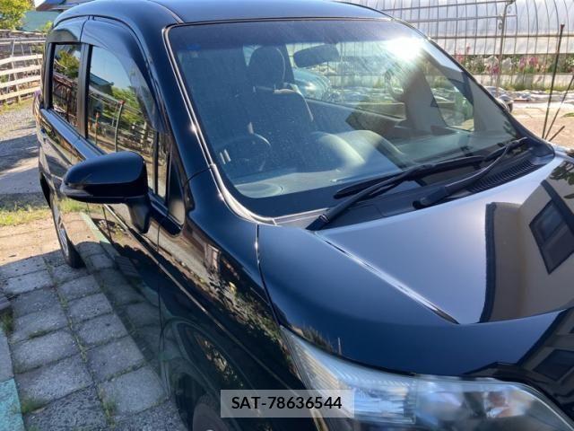Toyota SPADE 2013-08 7225494-1