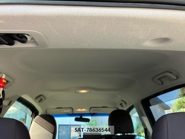 Toyota SPADE 2013-08 7225494-20