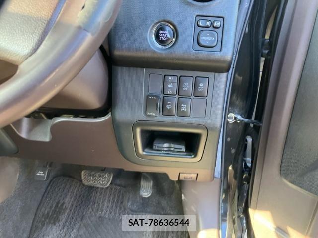Toyota SPADE 2013-08 7225494-8