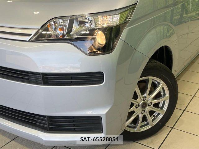 Toyota SPADE 2015-11 7225496-12