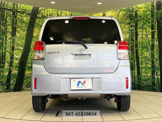 Toyota SPADE 2015-11 7225496-15