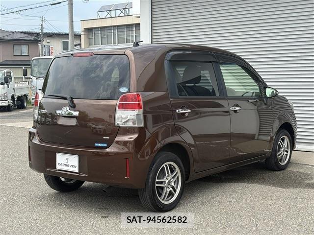 Toyota SPADE 2014-10 7252415-10