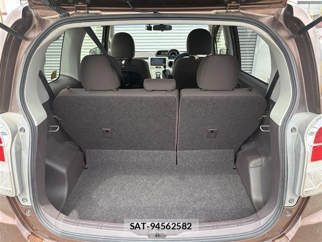 Toyota SPADE 2014-10 7252415-11