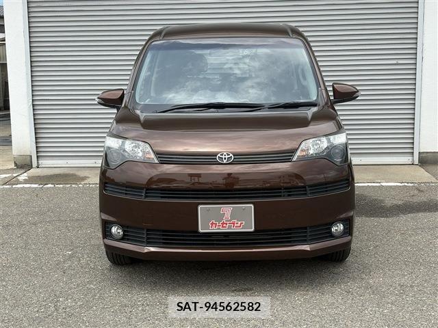 Toyota SPADE 2014-10 7252415-1