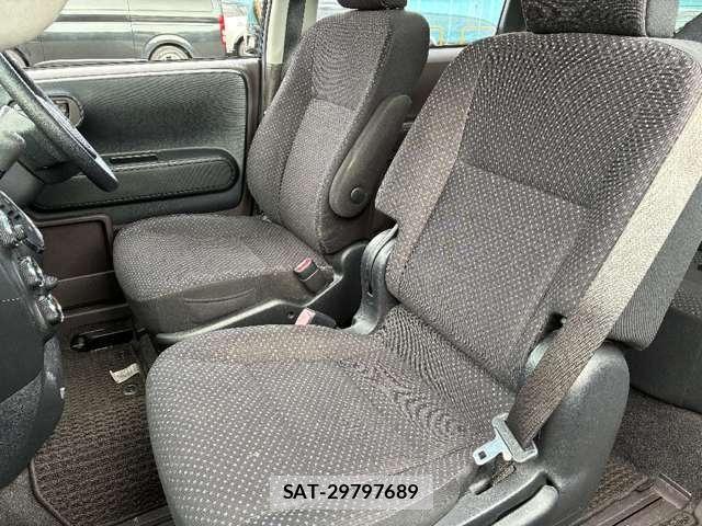 Toyota SPADE 2015-10 8246765-18