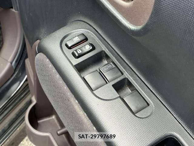 Toyota SPADE 2015-10 8246765-21