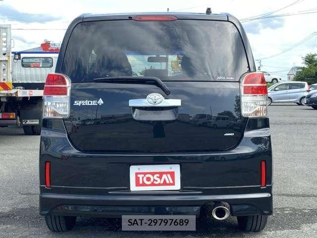 Toyota SPADE 2015-10 8246765-23