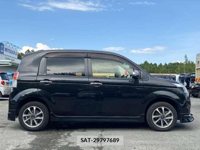 Toyota SPADE 2015-10 8246765-25