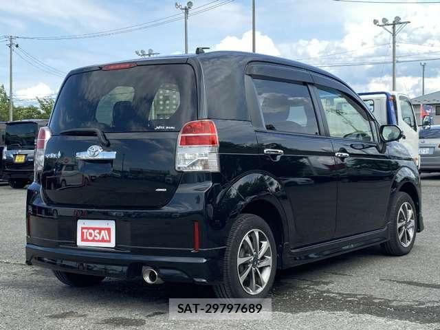 Toyota SPADE 2015-10 8246765-4