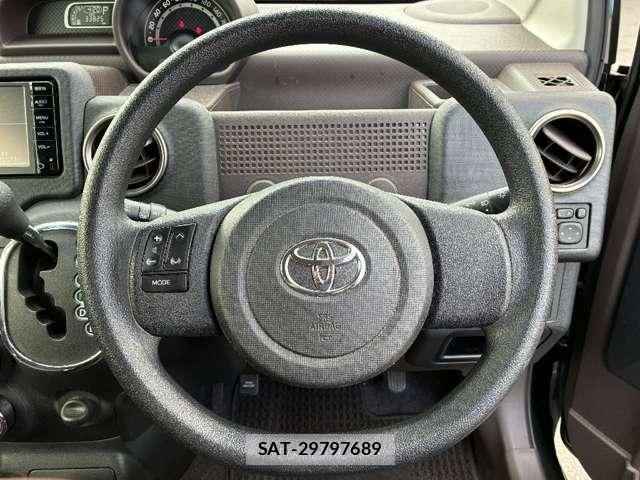 Toyota SPADE 2015-10 8246765-6