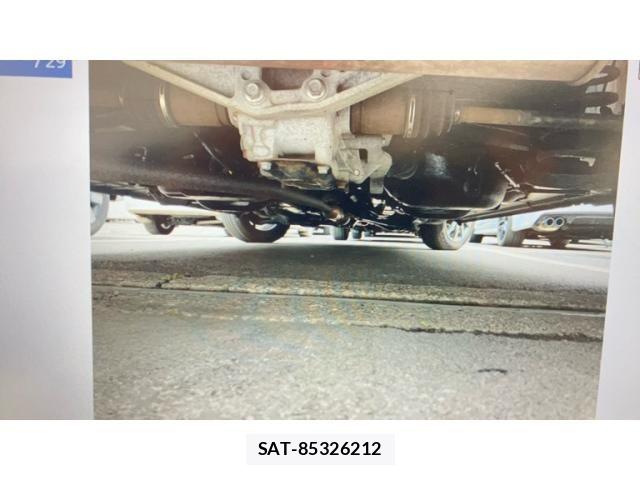 Toyota SPADE 2017-10 8563625-20