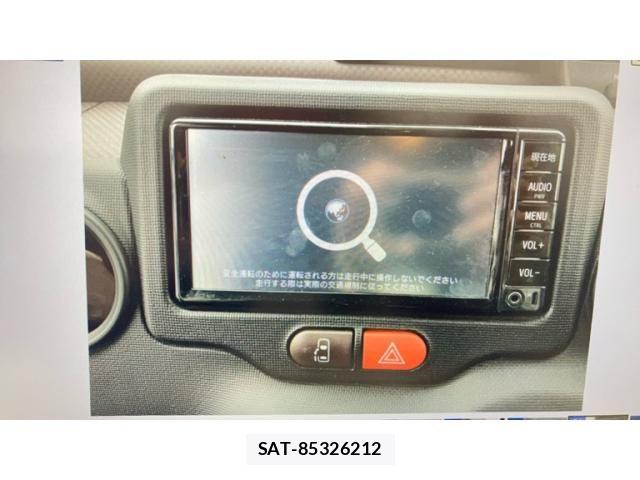 Toyota SPADE 2017-10 8563625-23