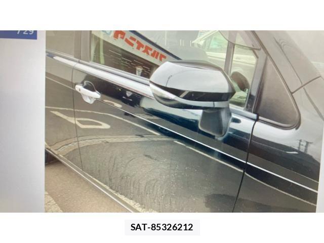 Toyota SPADE 2017-10 8563625-8