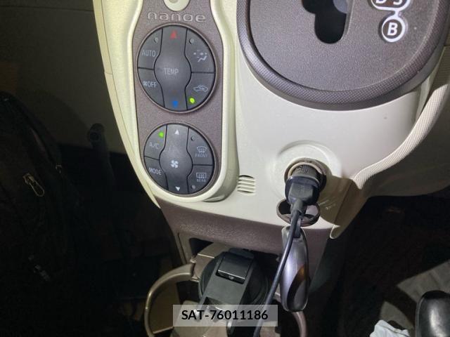 Toyota SPADE 2013-09 8746009-25