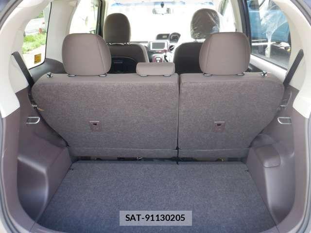 Toyota SPADE 2014-02 8850714-19