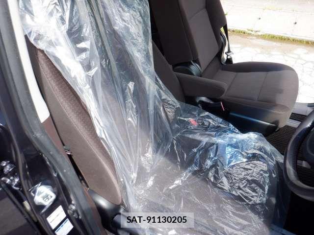 Toyota SPADE 2014-02 8850714-5