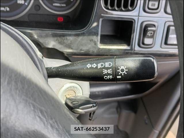 Toyota SPARKY 2001-09 7879608-20