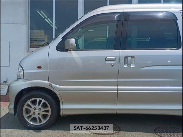 Toyota SPARKY 2001-09 7879608-8