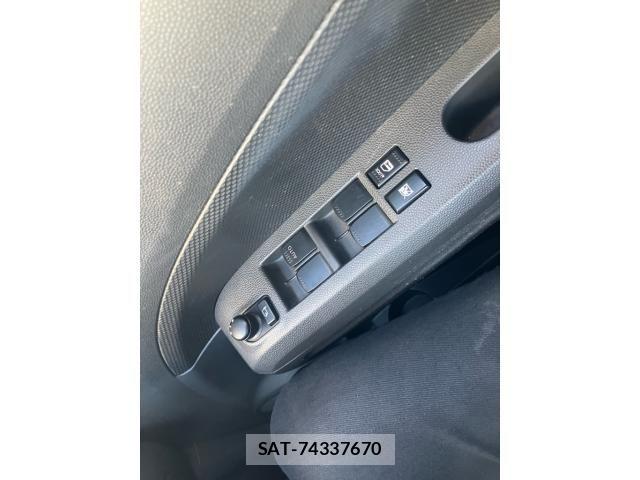 Suzuki SPLASH 2009-08 8368959-11