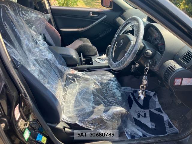 Nissan STAGEA 2001-11 8337984-11