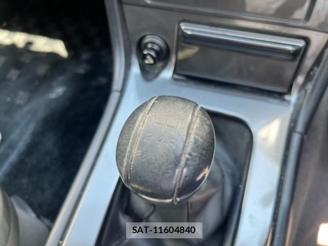 Nissan STAGEA 1999-07 1049252-20
