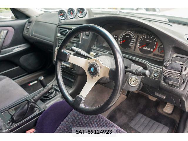 Nissan STAGEA 1998-01 8882300-11