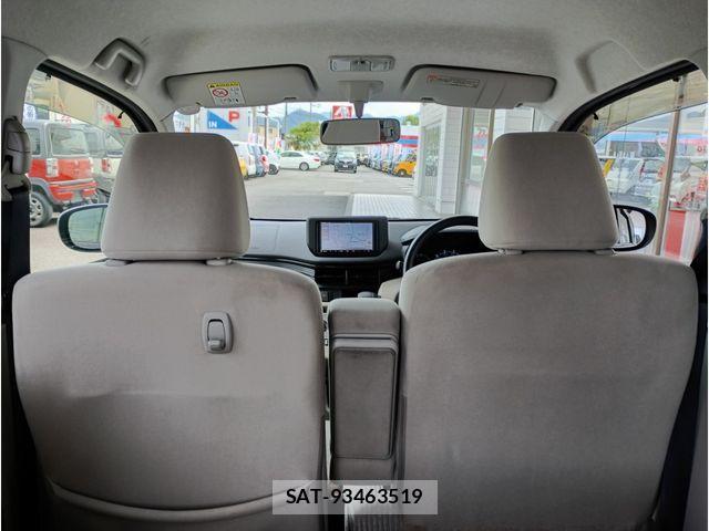 Subaru STELLA 2018-09 8231866-15