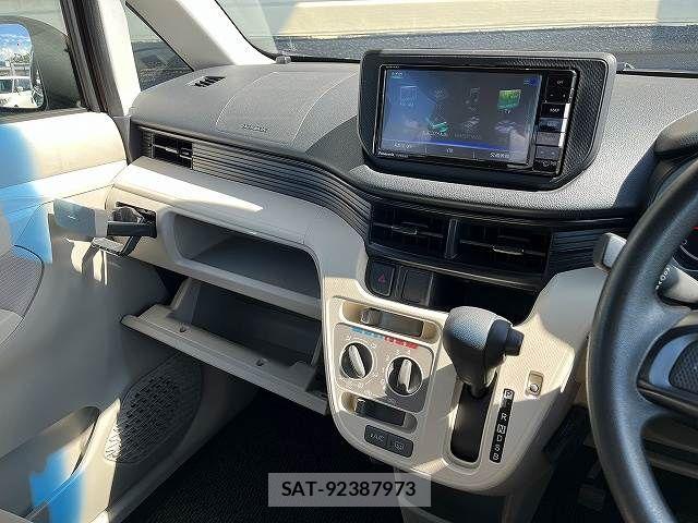 Subaru STELLA 2018-11 8872118-26
