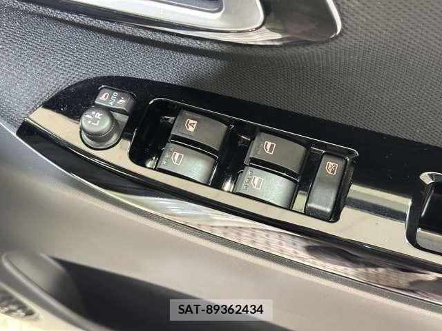 Subaru STELLA 2018-10 7021653-14