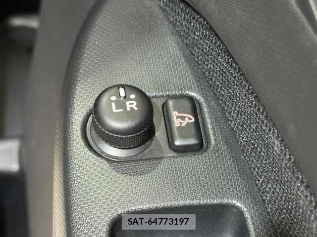 Subaru STELLA 2014-02 8797566-14