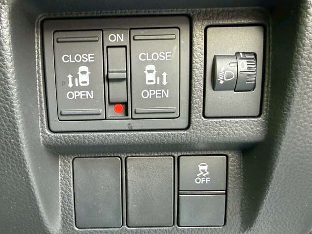 Honda e 2022-07 2318805-4