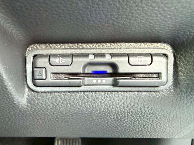 Honda e 2022-07 2318805-6