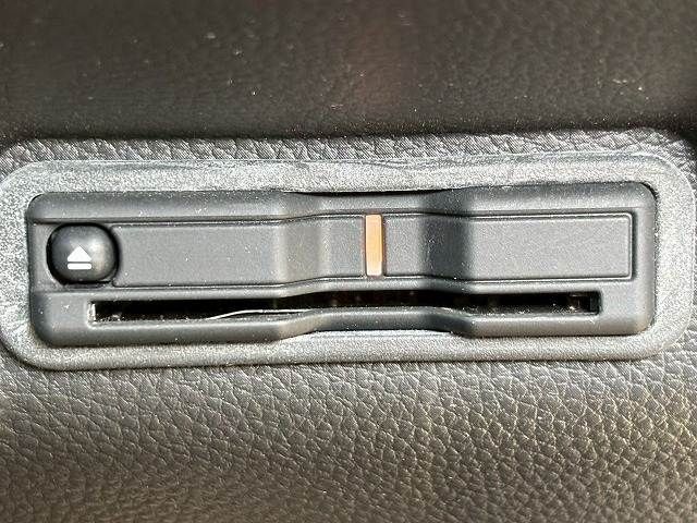 Honda e 2023-03 3910292-9
