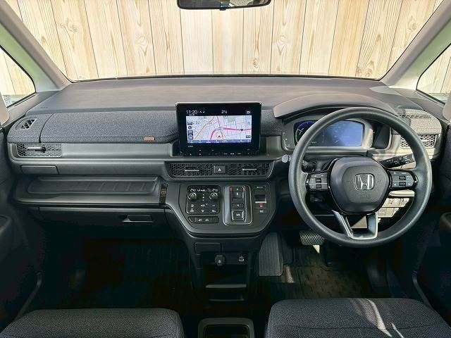 Honda e 2023-03 3910292-2