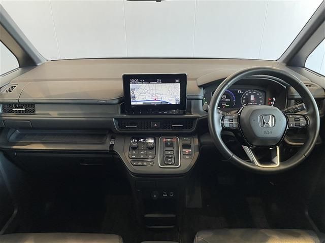 Honda e 2023-11 1415031-2
