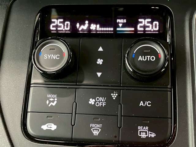 Honda e 2023-07 2216760-10