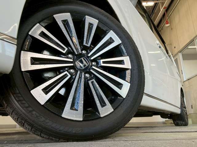 Honda e 2023-07 2216760-15