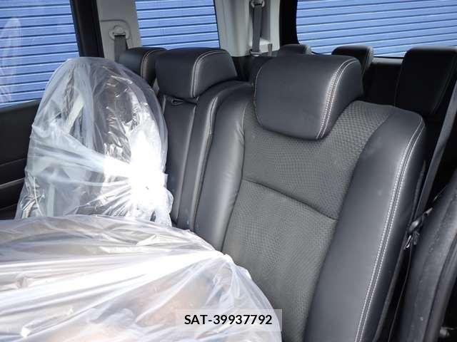 Honda e 2012-06 1325240-10