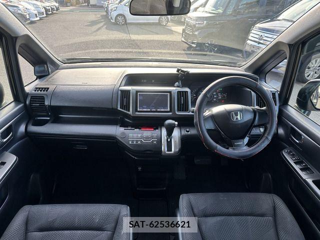 Honda e 2009-11 1367093-9