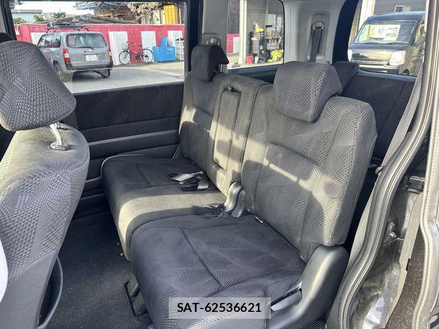 Honda e 2009-11 1367093-12