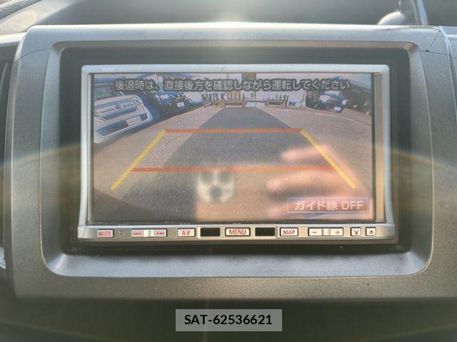 Honda e 2009-11 1367093-19