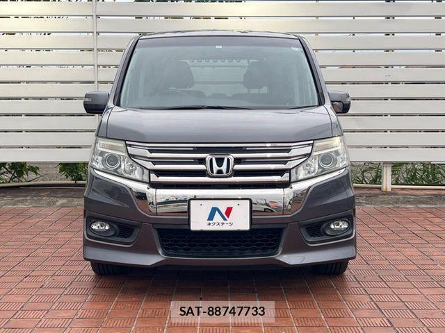 Honda e 2014-03 1415049-15
