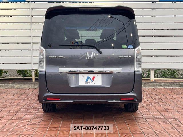 Honda e 2014-03 1415049-16