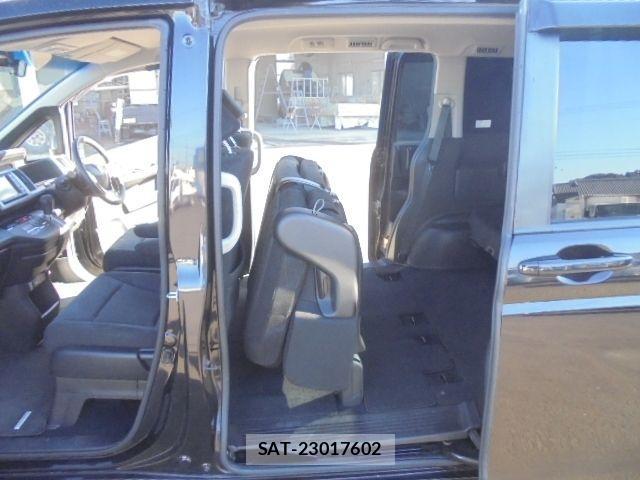 Honda e 2010-09 2005018-4