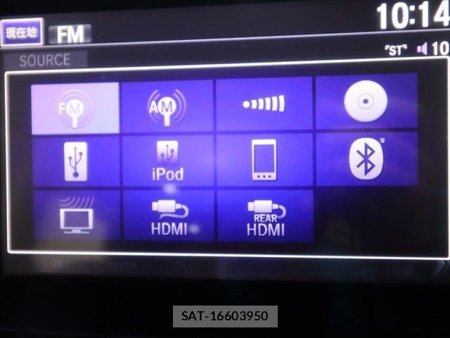 Honda e 2015-08 2831430-17