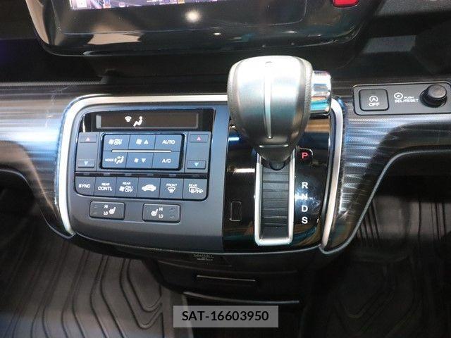Honda e 2015-08 2831430-19