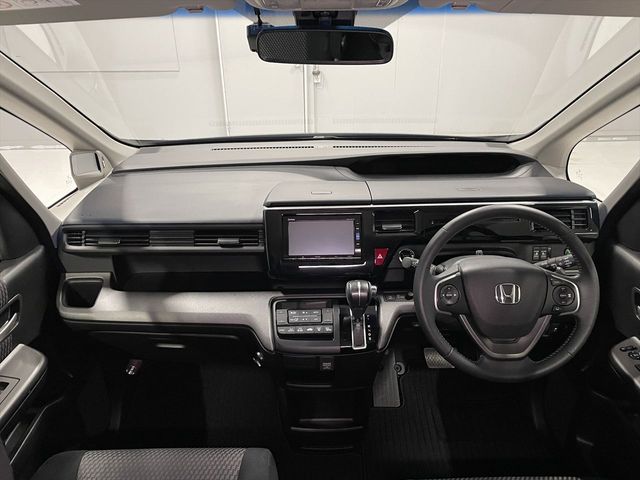 Honda e 2016-06 3684633-20